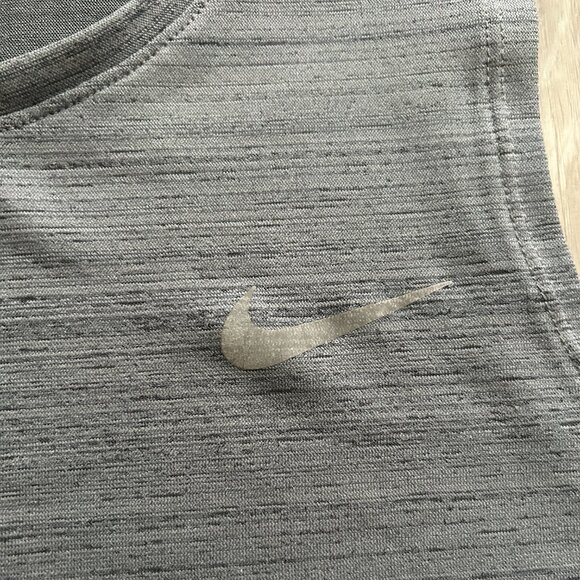 Nike Dri-Fit Tank - Picture 4 of 5